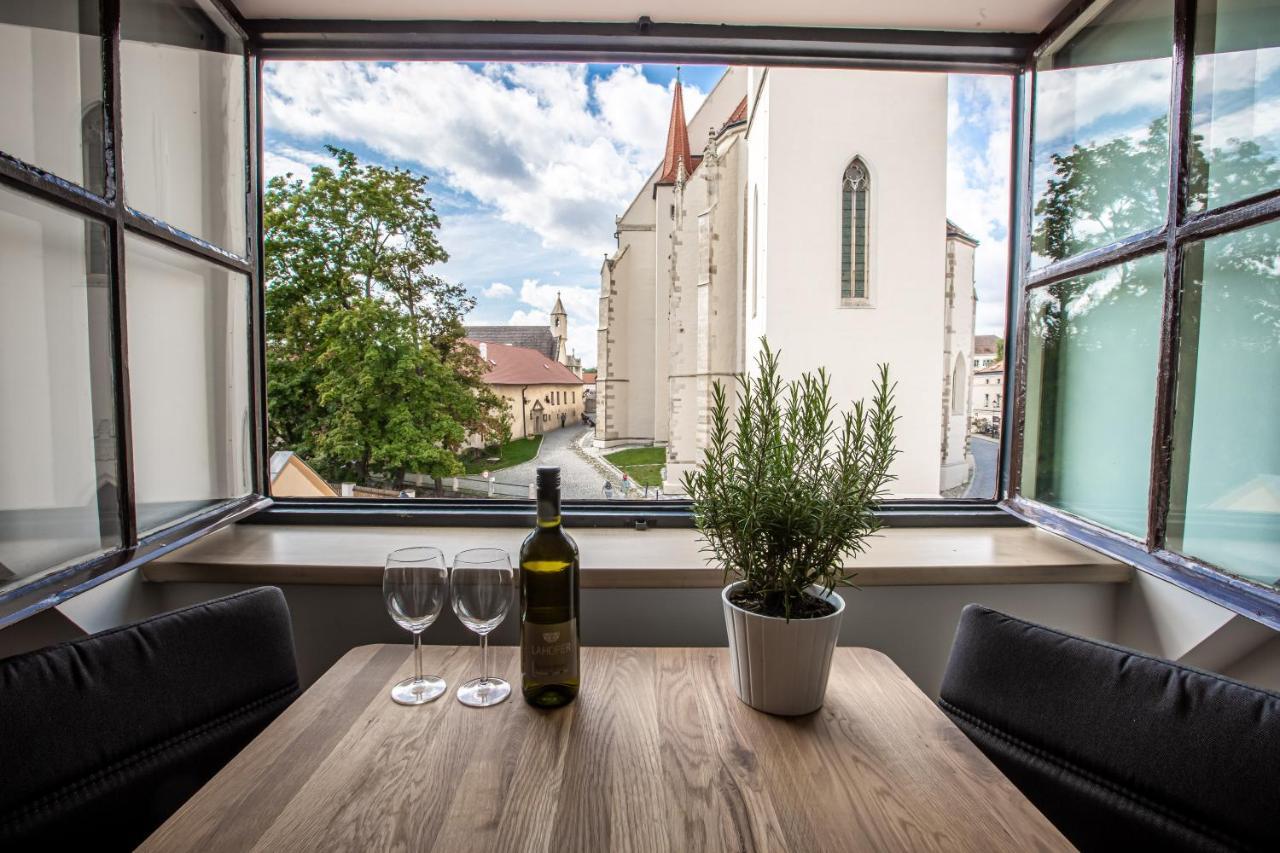 Apartmany Na Mikulasskem Namesti Znojmo Εξωτερικό φωτογραφία