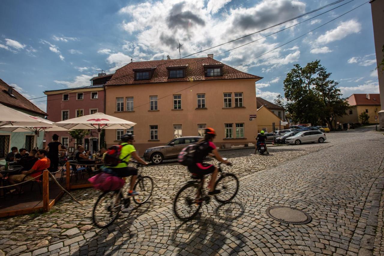 Apartmany Na Mikulasskem Namesti Znojmo Εξωτερικό φωτογραφία