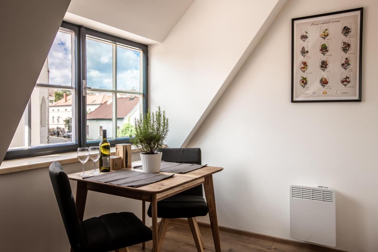 Apartmany Na Mikulasskem Namesti Znojmo Εξωτερικό φωτογραφία